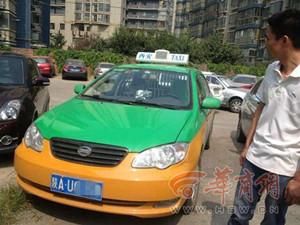 男子怀疑出租车绕路 打跑司机自行开车十几公里