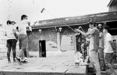 南昌工程学院大二学生拍摄漳浦首部旅游微电影