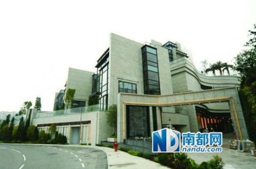 香港山顶加列山道豪宅188万港元/㎡