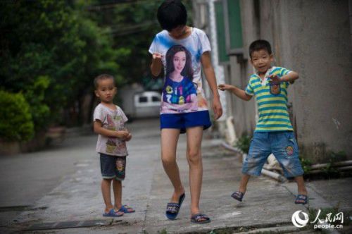 21岁双性人具男女两性生理特征