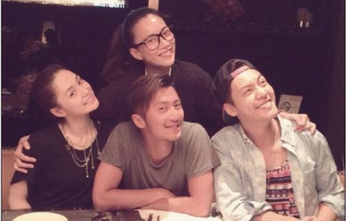 霍汶希晒陈伟霆谢霆锋阿娇聚会尖下巴 网友:能扎气球