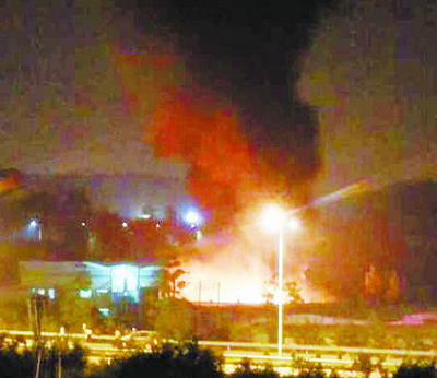 海沧一工厂爆炸起火
