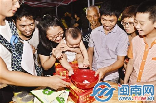 小Baby也来博饼