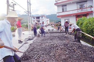 龙岩连城县罗坊乡岗头村村主干道拓宽改造工程施工现场