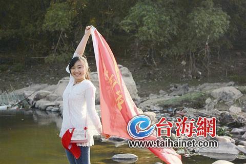 鈻叉灄鏁忓皢鍜屼竷褰╄櫣蹇楁効闃熶竴璧峰府鍔╂洿澶氱殑浜?jpg