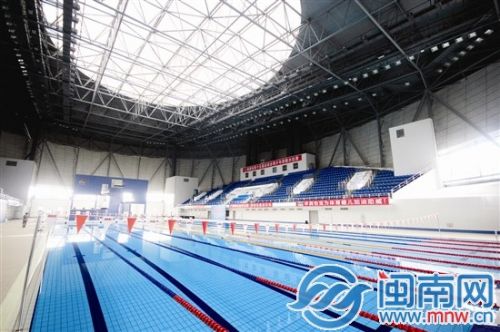 图为漳州奥体中心游泳跳水馆