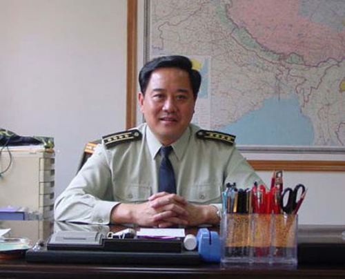 王伟力少将升任政治部副主任