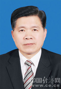 江苏昆山市人大常委会副主任任雪元简历