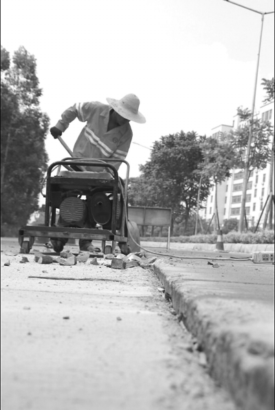 《南同公路有段“害人路”每月绊倒数十辆车》追踪