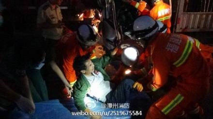 漳州诏安小货车追尾大货车2