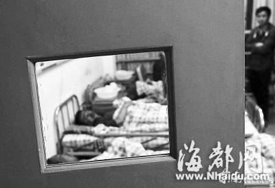 伤者被送到医院紧急救治
