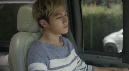 《对我而言,可爱的她》尹世娜写的歌被徐在英