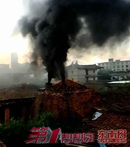 砖窑产生的黑烟