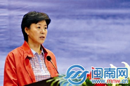 四川体育局局长李玲被举报索贿 曾是女排三连