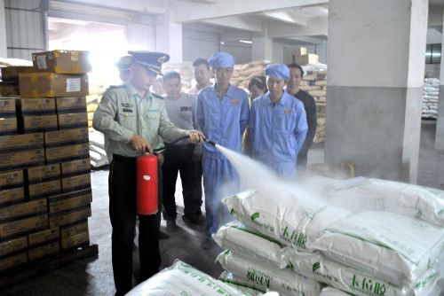 消防演练进企业