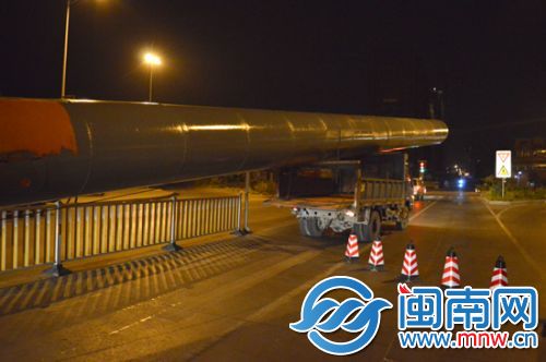 车顶20米长管