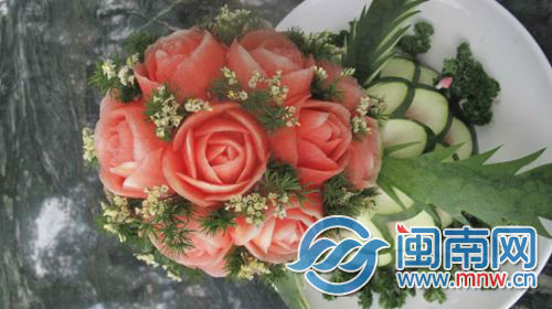 妙手神刀 果蔬变成艺术品