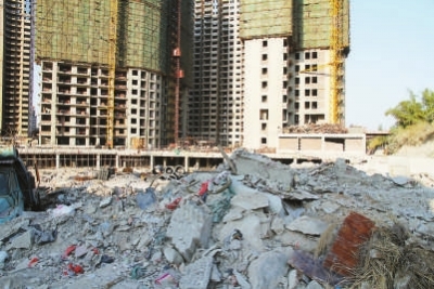 世纪豪庭建筑垃圾无覆盖，容易扬尘。