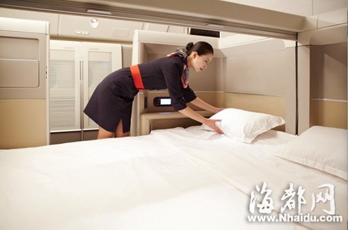 东航新波音777-300ER头等舱(资料图)
