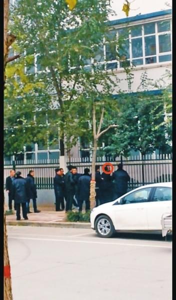 河南濮阳城管围殴农民扣押车 进城遭意外毒打