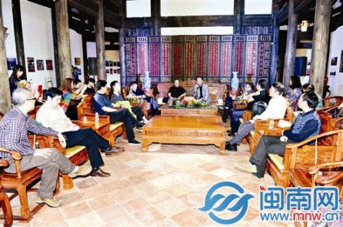 电影座谈会