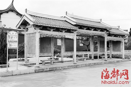 迎宾大道西洙村仿古木公交站已竣工