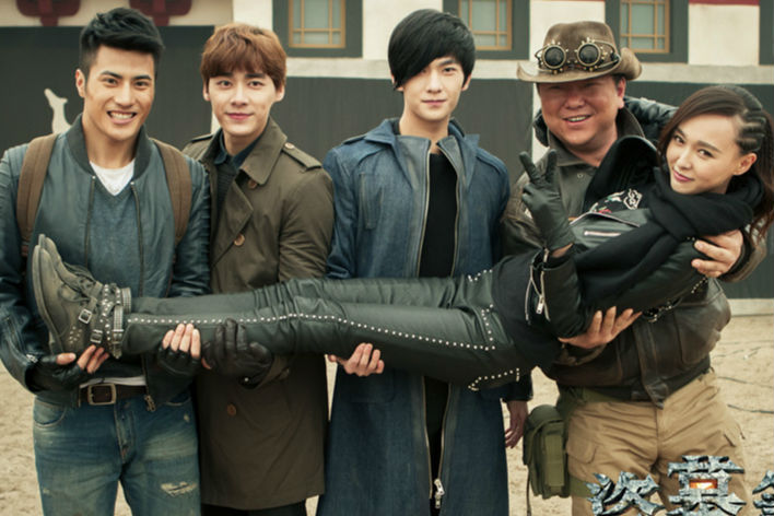 《盗墓笔记》官方海量拍摄花絮照曝光 片场欢乐唐嫣李易峰搞怪