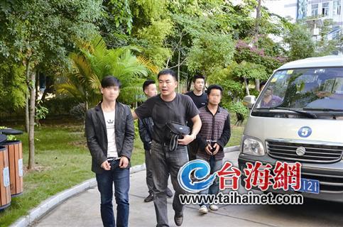 专撬防盗网