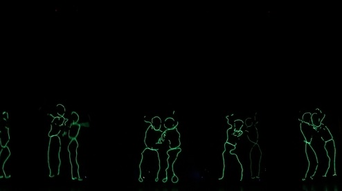 福建师范大学协和学院辅导员跳荧光舞助力迎新晚会