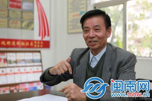 80岁的陈太周一脸精气神 (2)