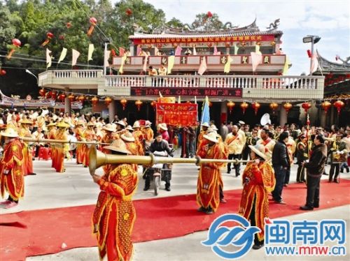 南安市坑口宫中华戏圣雷海青纪念馆昨揭牌