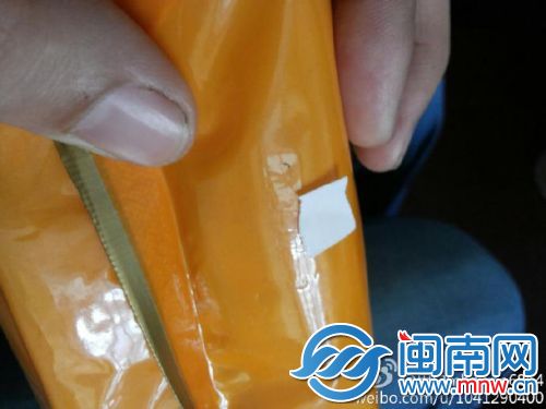 蒋先生怀疑生产日期遭私自涂改