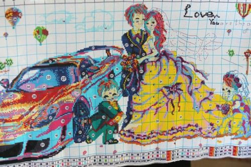 侗族姑娘杨思仙的十字绣