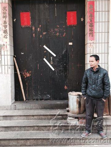 上百村民吃包子后上吐下泻疑中毒 店主也中招3