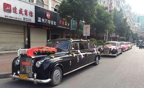 劳斯莱斯婚车队被曝是纯山寨2