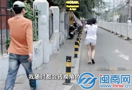 上官正义（左）参加《我是演说家》节目拍摄的短片