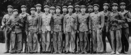 少将谈红二代:身份不该被炒作 要保父辈江山