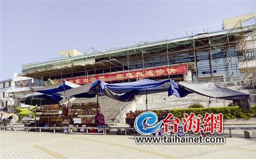 东站进站口 摊点倒胃口