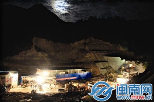 紧急救援24小时不停歇