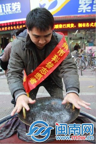 姘磋姳椋炶捣锛屽儚涓皬鍠锋硥