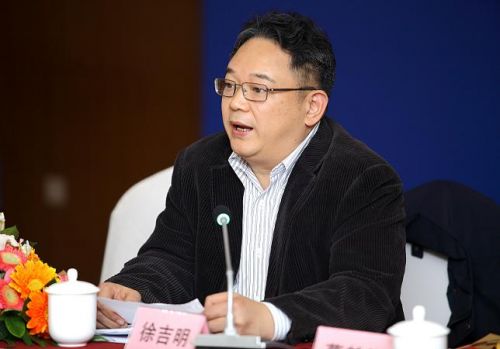 中石油纪检组长徐吉明简历及照片