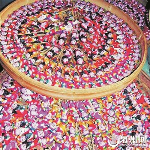 已做好的“妆糕人”
