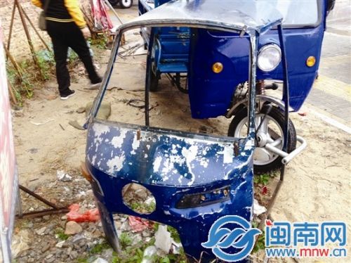 警方查获肇事车和被更换的挡板