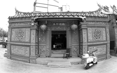 图为位于柳城街道金街社区的陈氏宗祠。