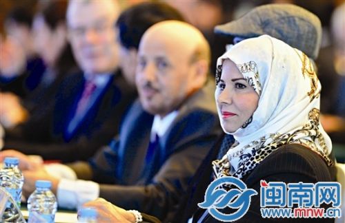 与会嘉宾在21世纪海上丝绸之路国际研讨会开幕式上（新华）