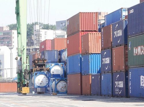 台湾基隆港有毒气体外泄 环保部门开罚10万台