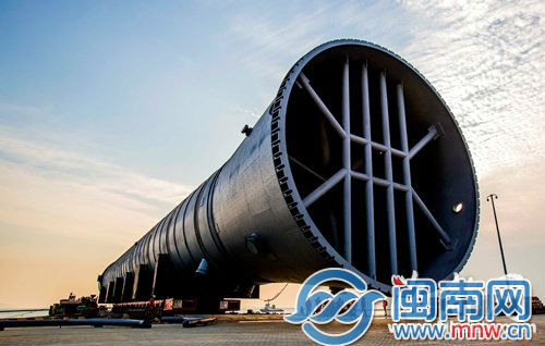 “亞洲第一塔”長(zhǎng)118米，直徑11.8米