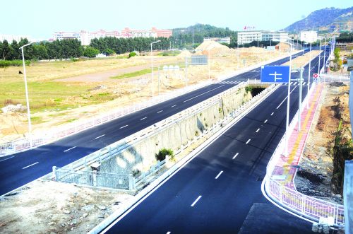 正在建设的卡飒明筑边