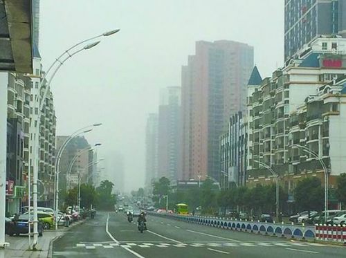朦朦胧胧，若影若现