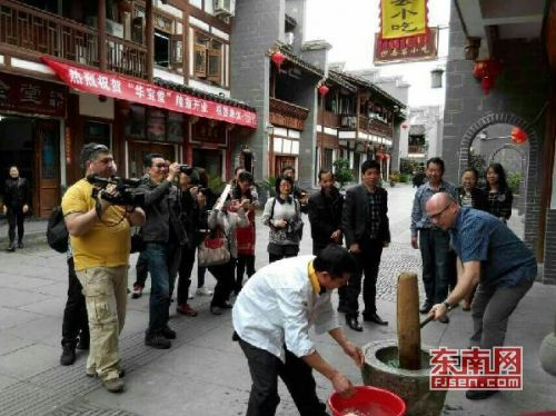 波兰国家电视台摄制组走进沙县